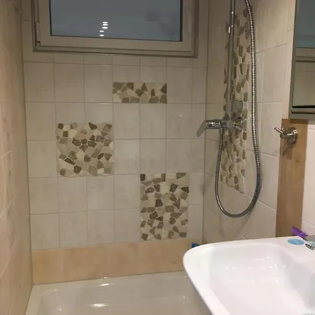Doppelzimmer Mit Poolnutzung Im Souterrain Der Naturpark Rheinblick Koblenz (Rhineland-Palatinate)
