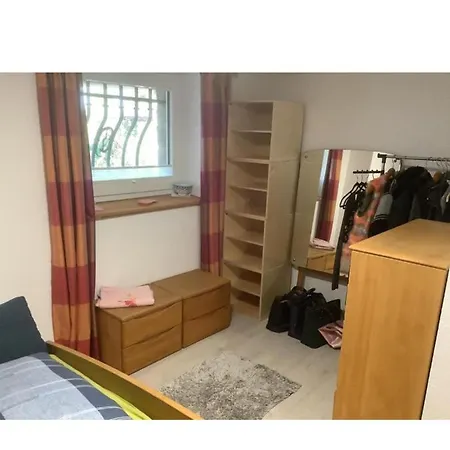 Apartment Doppelzimmer Mit Poolnutzung Im Souterrain Der Naturpark Rheinblick Koblenz (Rhineland-Palatinate)